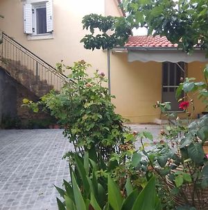 Ευχάριστο σπίτι με ωραίο κήπο Βίλα Πύλος Exterior photo