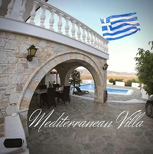 Mediterranean Villa With Private Pool Μέγαρα Exterior photo