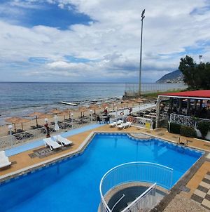 Pebble Beach Hotel Agios Isidoros  Exterior photo
