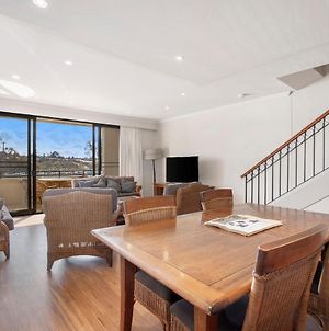 The Mews 2 Bedroom Apartment Located In The Cbd Armidale Exterior photo