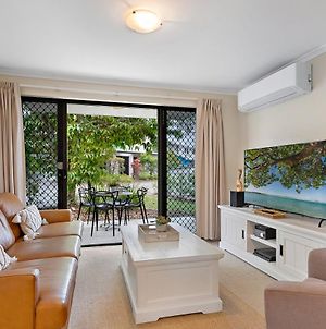 Relax And Unwind In 2 Bedroom Townhouse Noosaville Exterior photo