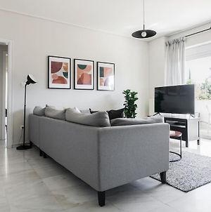 Magnificent 2Br Apartment In Marousi By Upstreet Αθήνα Exterior photo