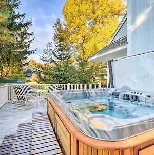 Rustic Getaway Private Hot Tub, Near Skiing! West Dover Exterior photo