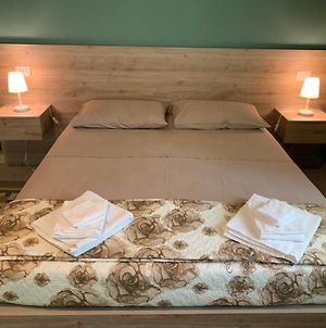 Erythra Bed And Breakfast Ρέτζιο ντι Καλάμπρια Exterior photo