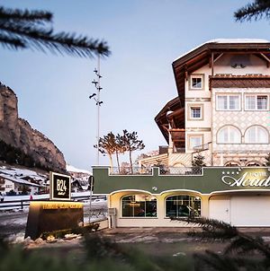 Hotel Acadia - Adults Mountain Home Σέλβα ντι Βαλ Γκαρντένα Exterior photo