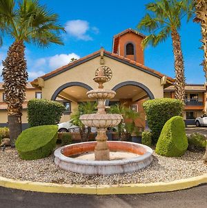 Quality Inn & Suites Goodyear - Phoenix West Exterior photo