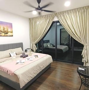 1308 Almas Suites Lavender Netflix 100Mbps By Stay Nusajaya  Exterior photo