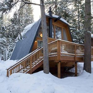 Zephyr By Avantstay Stylish Modified A Frame With Hot Tub Sleeps 6 W Access To Tahoe Donner Truckee Exterior photo