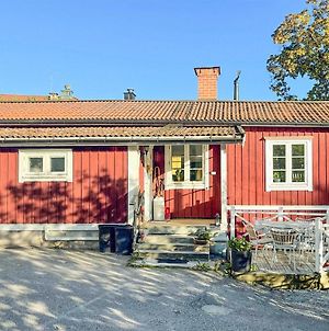 Stunning Home In Norrtlje With 2 Bedrooms And Wifi Norrtälje Exterior photo