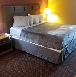 Osu King Bed Hotel Room 111 Booking Stillwater Exterior photo
