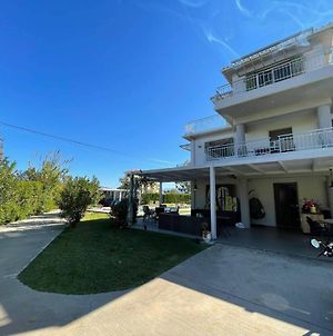 Lefkada Beach Villa Exterior photo