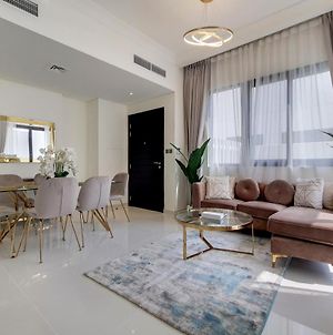 Primestay - Damac Hills 2 Aster Villa 3 Bedroom Ντουμπάι Exterior photo