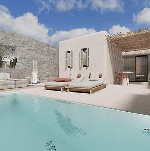 Brilliance Suites With Private Pool Γλάστρος Exterior photo