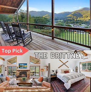 Cabin W Wood-Burning Fireplace & Mountain Views Βίλα Maggie Valley Exterior photo
