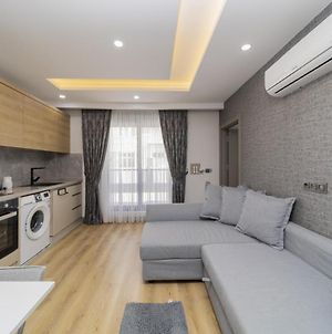 Chic Flat With Central Location In Muratpasa Διαμέρισμα Αττάλεια Exterior photo
