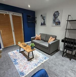1 Bed Apartment Near Vibrant Bethnal Green, By Darko Estates Short Lets & Serviced Accommodation Λονδίνο Exterior photo