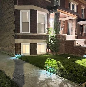 Simplified Living Space Σικάγο Exterior photo