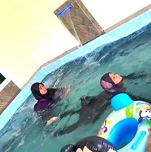 Desaru 18Pax Family With Private Mini Pool & Jacuzzi Βίλα Kota Tinggi Exterior photo