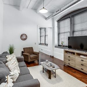 Ny Style Centric Loft With King Bed By Park Ave Διαμέρισμα Ρότσεστερ Exterior photo