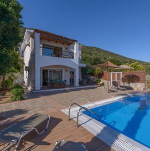 Villa Dreamview With Private Pool Schisma Exterior photo