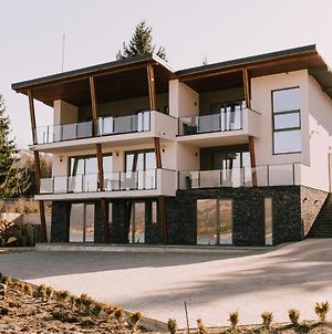 Modern Cosy House By Lake View Colibita Resort Exterior photo