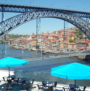 Bridge It - Suites & Views Βίλα Νόβα ντε Γκάια Exterior photo