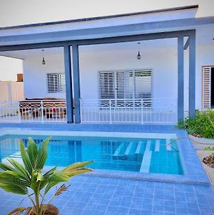 Magnifique Villa Avec Piscine A Somone Au Senegal Exterior photo