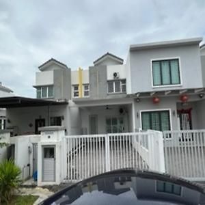 Cornerstone Homes - Puncak Alam Kuala Selangor Exterior photo