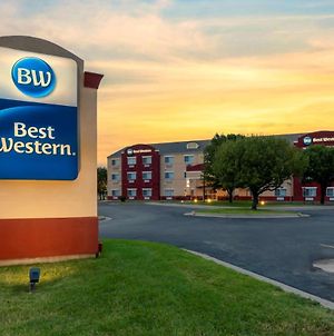 Best Western Governors Inn And Suites Ουιτσιτά Exterior photo