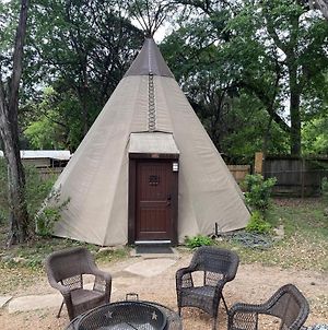Sweet Grass Tipis On Guadalupe River Ξενοδοχείο New Braunfels Exterior photo