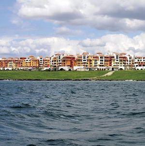 Marina Cape Aheloy Διαμέρισμα Exterior photo