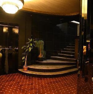 Gold Felicia Ξενοδοχείο Μπίτολα Exterior photo