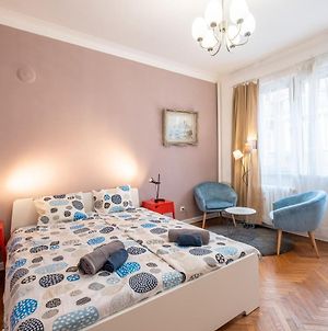 Cute And Cozy 1Bd Apartment In The City Center Σόφια Exterior photo