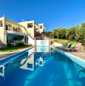 Seaview Apartment With Shared Pool, Almyrida Χανιά Exterior photo