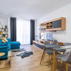 La Dolce Vita ~ New 1-Bedroom Flat With Balcony Σόφια Exterior photo