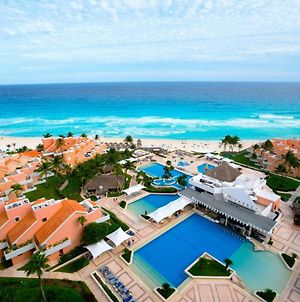 Wyndham Grand Cancun All Inclusive Resort & Villas Exterior photo