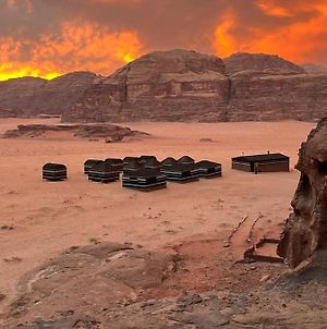 Bedouin Host Camp& With Tour Ξενοδοχείο Ουάντι Ραμ Exterior photo