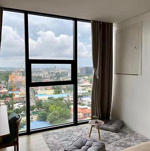 Condo In Cebu City Meridian With Netflix And Wifi, Near Ayala And It Park U03 Exterior photo