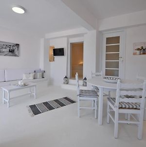 Fully Renovated Apartment In The Heart Of Ioulida On The Island Of Kea Ioulis Exterior photo
