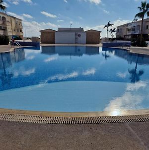 Escape And Relax Cozy Apartment In Pafos! Μανδριά Exterior photo