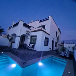 Villa With Private Pool And Rooftop Bar With Bbq Οριουέλα Exterior photo