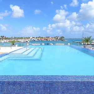 Stylish Luxury Condo, Central Location, Ocean View, Pool, Gym Οράνχεσταντ Exterior photo