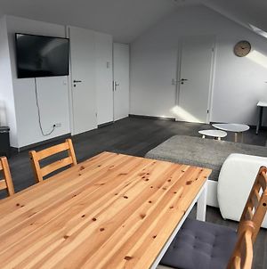 Unique Geraumige 2 Zimmerwohnung In Tuttlingen Mit Netflix, Sauna Und Fitness Exterior photo