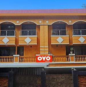 Oyo Sai Villla Near Airport Road Metro Station Ξενοδοχείο Βομβάη Exterior photo