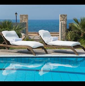 Luxury Villa Beachfront 5 Bedrooms 10-12 Persons Ανάληψη Exterior photo