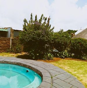 Pumua Guesthouse And Day Spa Roodepoort Exterior photo