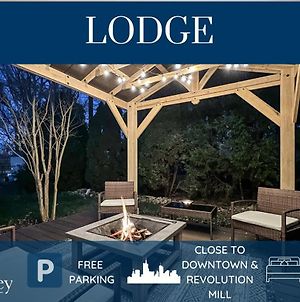 Homey Lodge - Cozy Home / Walk To Revolution Mill / Near Downtown / Perfect For Groups And Family / Free Parking Greensboro Exterior photo