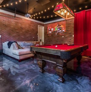 Vnc Bnb King Beds, Pool Table, Fire Pit, Arcade, Xbox Βανκούβερ Exterior photo