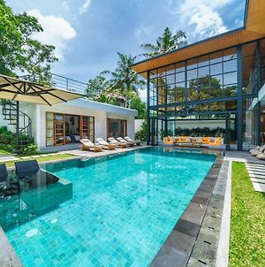 Kclub River Front 4 - Majestic & Luxurious 5Br Villa In Pererenan Canggu Exterior photo