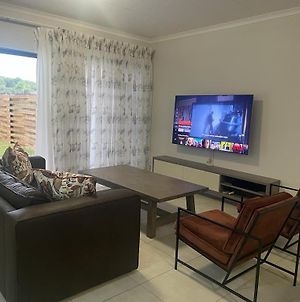 Blyde Beach Front Apartment Ground Floor Pretoria-Noord Exterior photo
